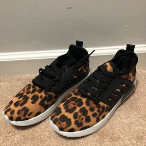 YOKI cheetah print tennis shoes